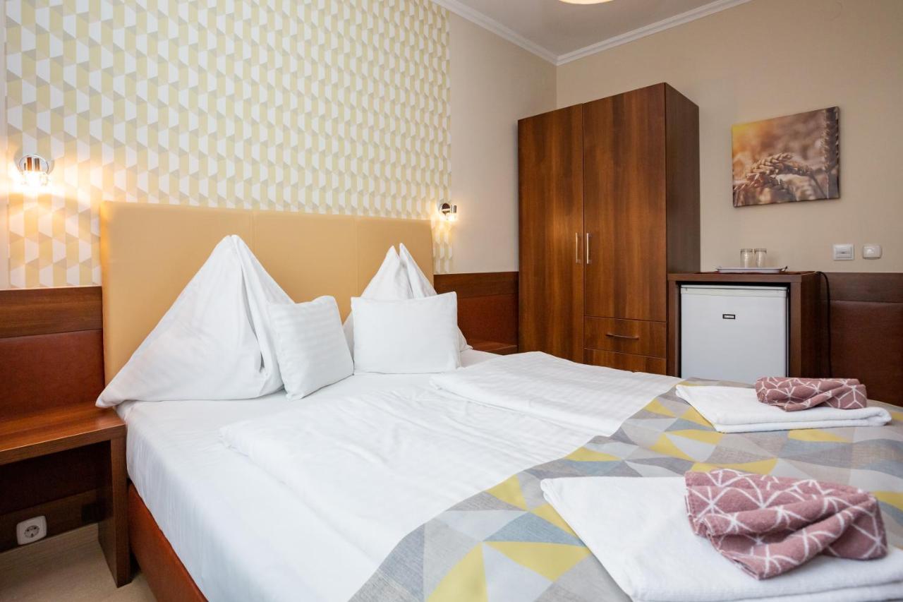 Hotel Pavai Hajdúszoboszló Eksteriør billede