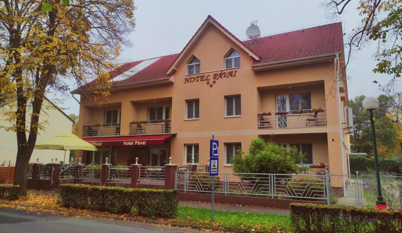 Hotel Pavai Hajdúszoboszló Eksteriør billede